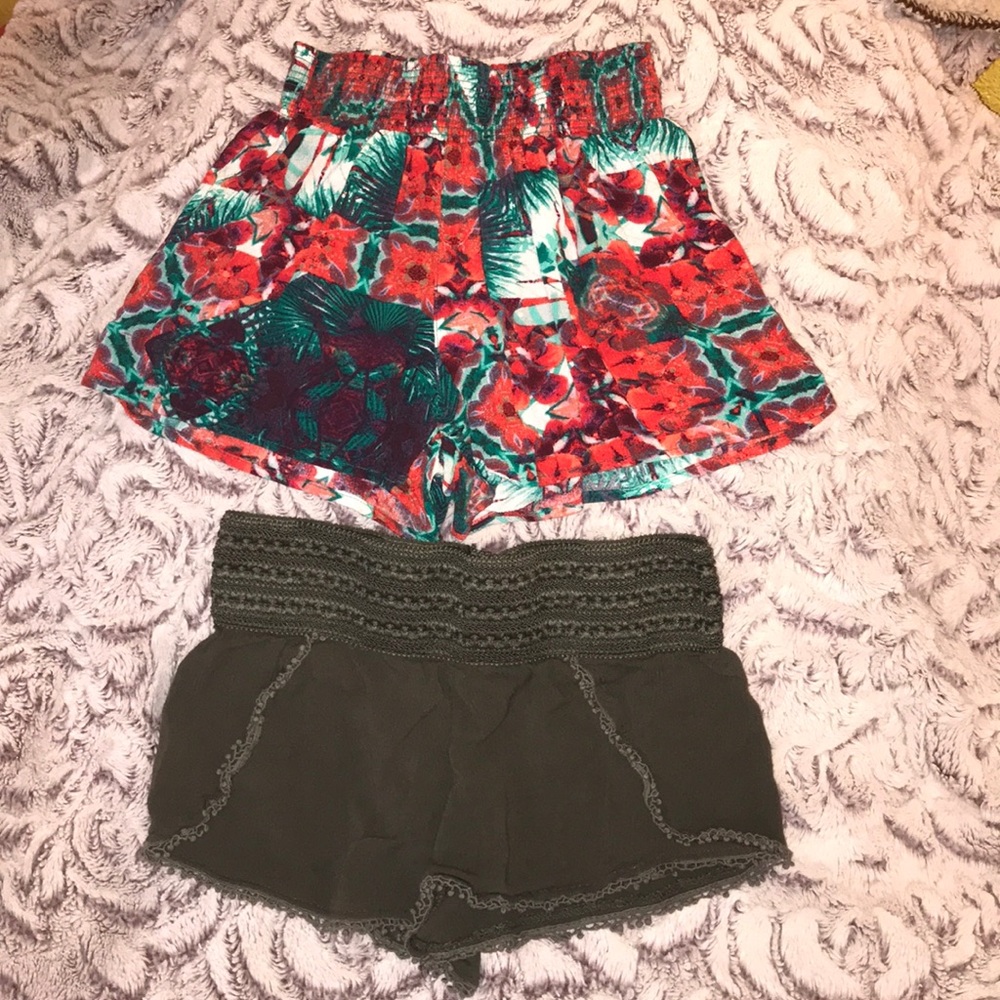 🌸 2 mossimo and no boundaries brand short shorts